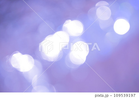 パープル系キラキライメージ　(背景素材) 109539197