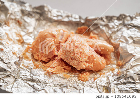アルミ箔で焼く明太子 109541095