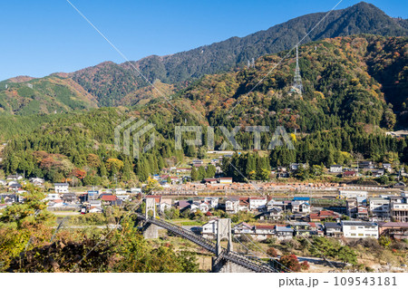 【中央本線】南木曽駅へ向かう普通列車 109543181