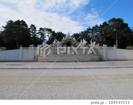 オーストリアの世界遺産、シェーンブルン宮殿(Palace of Schönbrunn) オーストリアの世界遺産、シェーンブルン宮殿(Palace of Schönbrunn) 109545533
