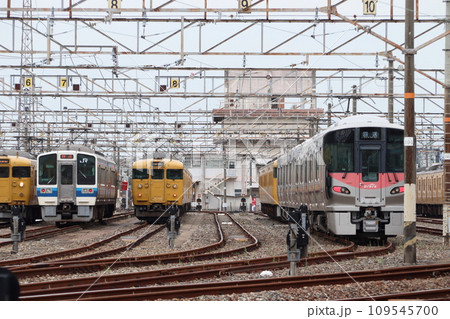 下関総合車両所岡山電車支所にて 109545700