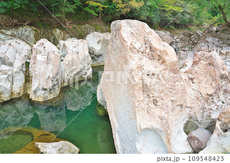 【猿飛千壺峡】 大分県中津市山国町草本 109548423