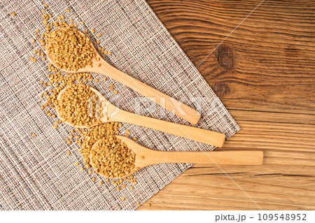 Fenugreek Seeds, Dry Trigonella, Spicy Methi Dana Grains, Indian Kitchen Seasoning Ingredient 109548952