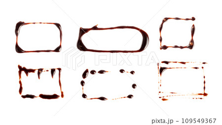 Chocolate Sauce Smear Isolated, Choco Sauce Drop, Cream Line, Melt Chocolate Drizzle 109549367