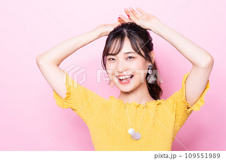 若い女性のビューティ 109551989