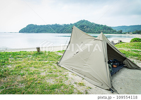 テント設営 一人キャンプ ソロテント ワンポールテント  109554118