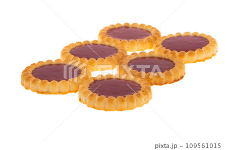 cookies with jam isolated 109561015