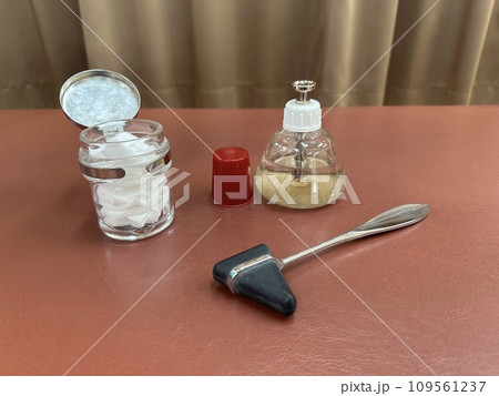 打腱器、綿花、消毒 打腱器、綿花、消毒 109561237