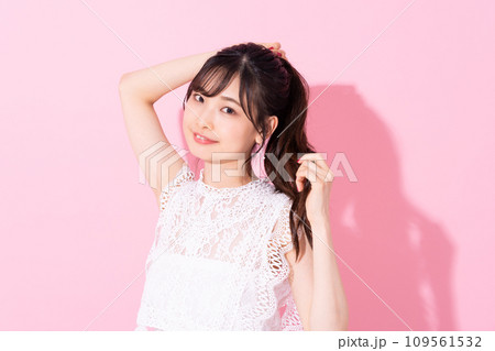 若い女性のビューティ 109561532