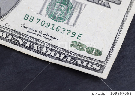 cash banknote of 20 American dollars 109567662