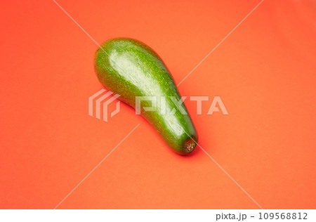 Avocado Isolated, Whole Avokado, Green Avocados Slice, Fresh Alligator Pear, Long Avocado Fruit 109568812