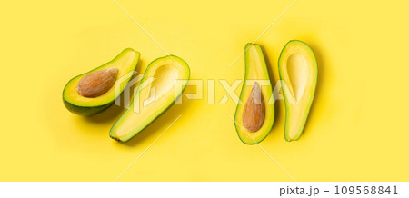 Avocado Isolated, Whole Avokado, Green Avocados Slice, Fresh Alligator Pear, Long Avocado Fruit 109568841