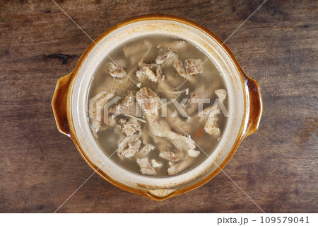 Stewed mutton soup 109579041
