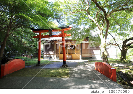 稲荷神社 拝殿（兵庫県 豊岡市 出石町） 109579099