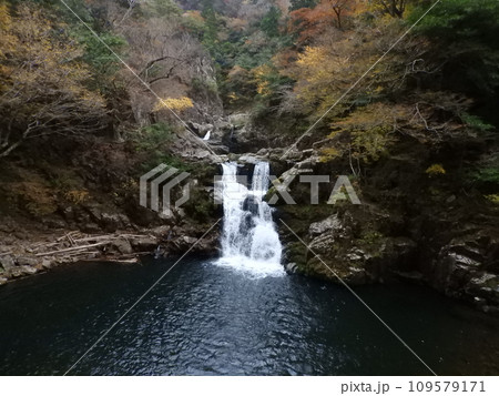 三段峡の美しい風景　11月 109579171
