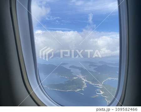 飛行機から見える五島列島の景色 飛行機から見える五島列島の景色 109582466