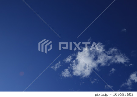 青い空と白い雲 109583602