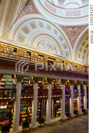 フィンランド・ヘルシンキ　国立図書館 109584267