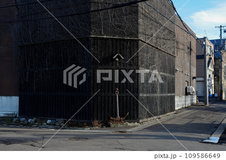 小樽　レトロな街角　出抜小路 109586649