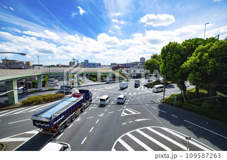 蓮根歩道橋周辺の三叉路交差点 109587263