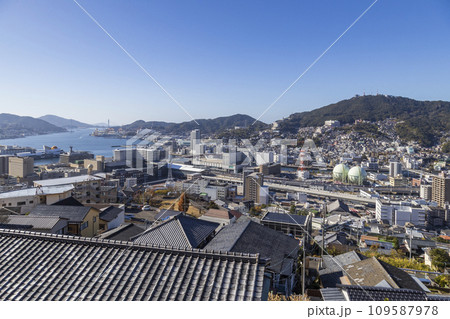 西坂町(立山)からの市街地の眺望【長崎県長崎市西坂町】 西坂町(立山)からの市街地の眺望【長崎県長崎市西坂町】 109587978