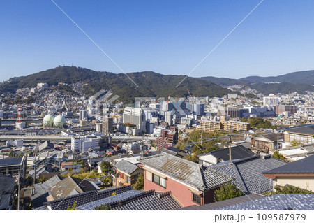 西坂町(立山)からの市街地の眺望【長崎県長崎市西坂町】 西坂町(立山)からの市街地の眺望【長崎県長崎市西坂町】 109587979