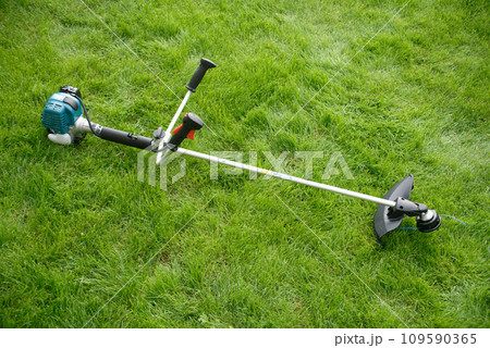 Gas trimmer 109590365