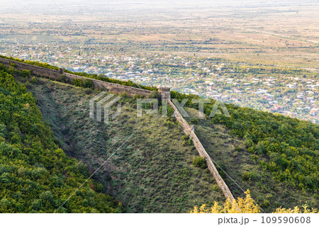 Signagi town fortification wall over Alazan valley 109590608