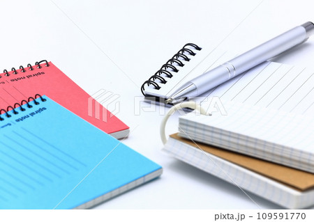 メモ帳・ノートのイメージ 109591770