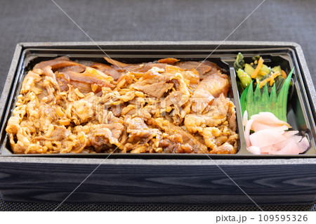 美味しい牛肉弁当 109595326