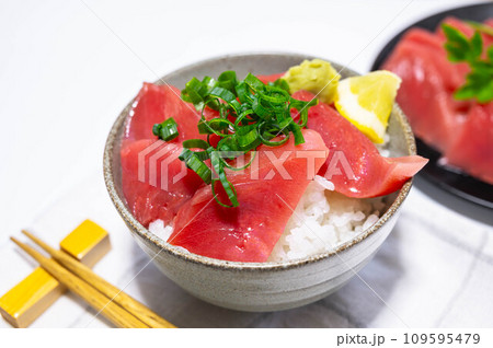 マグロ丼 マグロ丼 109595479