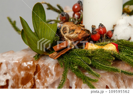 Christmas composition of flowers and Christmas decorations 109595562