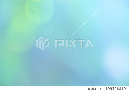グリーンカラー系キラキライメージ　背景素材 109596810