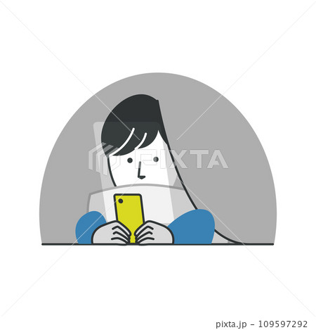 夜更かししてスマホを触る男性 109597292