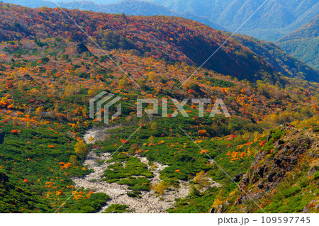 紅葉の那須岳登山 日本百名山 紅葉の那須岳登山 日本百名山 109597745