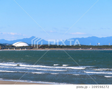 青島から望むひなた木の花ドーム 109598272