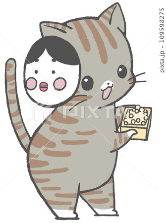おたふくさんの仮面をつけて節分豆を見せるキジトラねこ 109598275
