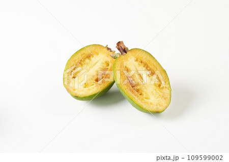 フェイジョア　白バック 109599002