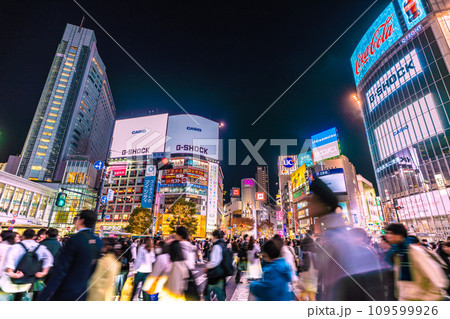 日本の東京都市景観 師走の慌ただしさ…賑わう渋谷。光と闇の交錯…叡智の時代、新年に希望の光を…=9日 日本の東京都市景観 師走の慌ただしさ…賑わう渋谷。光と闇の交錯…叡智の時代、新年に希望の光を…=9日 109599926