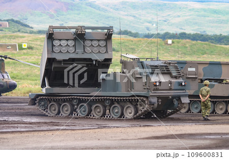 展示される陸上自衛隊のMLRS 展示される陸上自衛隊のMLRS 109600831