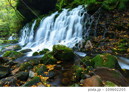 元滝伏流水 秋田県にかほ市観光名所 109602205