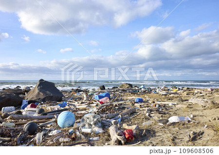 海洋ゴミ 漂着ゴミ 海洋ゴミ 漂着ゴミ 109608506