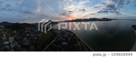 山陰海岸国立公園 久美浜湾の綺麗な夕景 山陰海岸国立公園 久美浜湾の綺麗な夕景 109608994