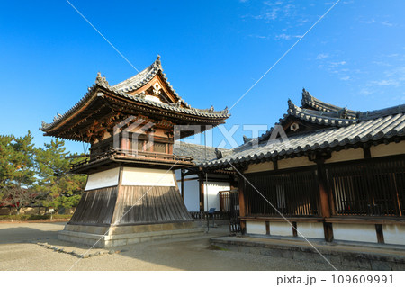 世界遺産　聖徳宗総本山法隆寺東院伽藍　国宝　鐘楼 109609991