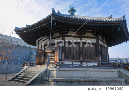 世界遺産 聖徳宗総本山法隆寺東院 国宝 夢殿の写真素材 [109610804] - PIXTA