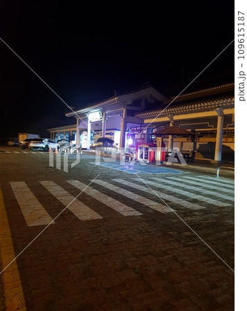 reflection of the water in the morning 109615187