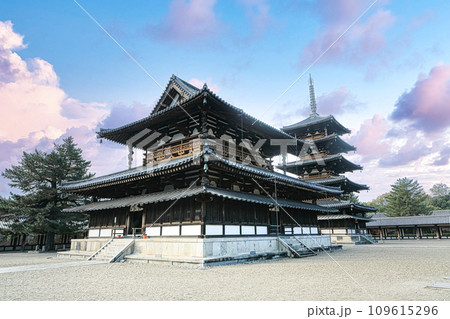世界遺産 聖徳宗総本山法隆寺西院伽藍 金堂と五重塔 世界遺産 聖徳宗総本山法隆寺西院伽藍 金堂と五重塔 109615296