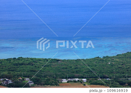 石垣島、野底岳からの風景 石垣島、野底岳からの風景 109616919