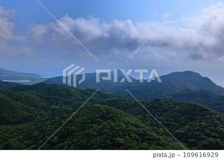 石垣島、野底岳からの風景 石垣島、野底岳からの風景 109616929