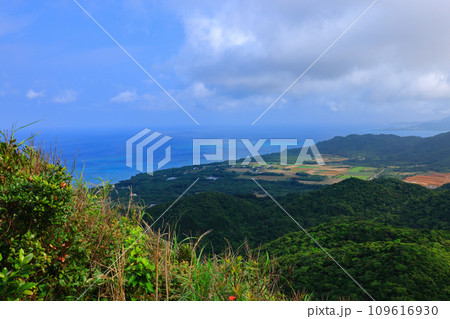 石垣島、野底岳からの風景 石垣島、野底岳からの風景 109616930